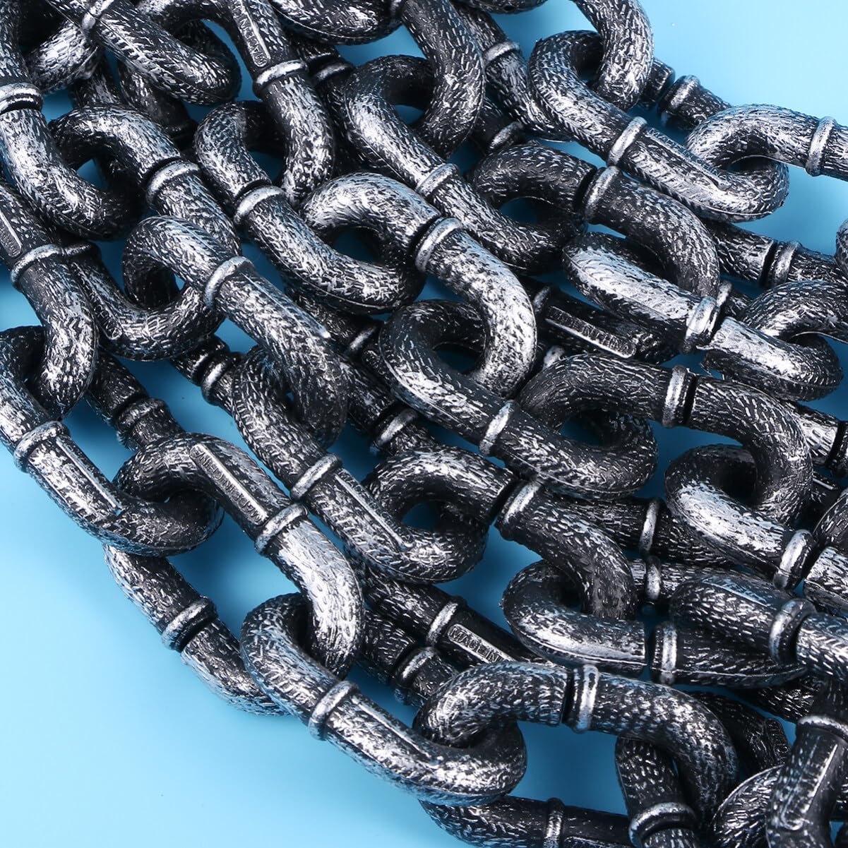 IMIKEYA Halloween Chains: 6.5 Feet Plastic Chains Props Costume Chain Halloween Decoration Prison Chain Cosplay Halloween Props Halloween Chain Links for Halloween Party Decorations