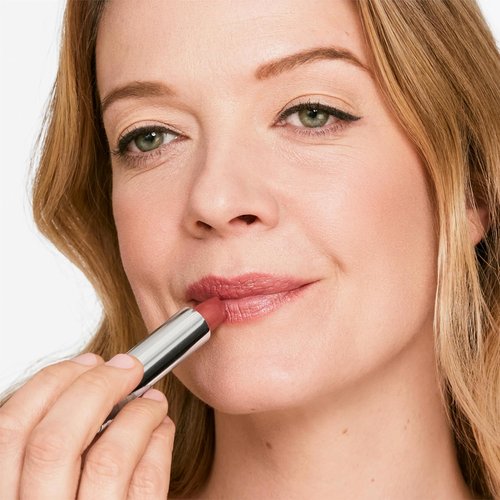 Clinique Dramatically Different Lipstick - Long Lasting, Moisturizing & Hydrating | 17 Vibrant Shades