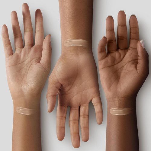 Glo Skin Beauty Luminous Liquid Mineral Foundation - SPF 18, Improves Uneven Skin Tone, Naturelle Shade