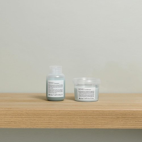 Davines MINU Shampoo - Color Retention Formula for Vibrant, Shiny Hair | Protects Treated Hair
