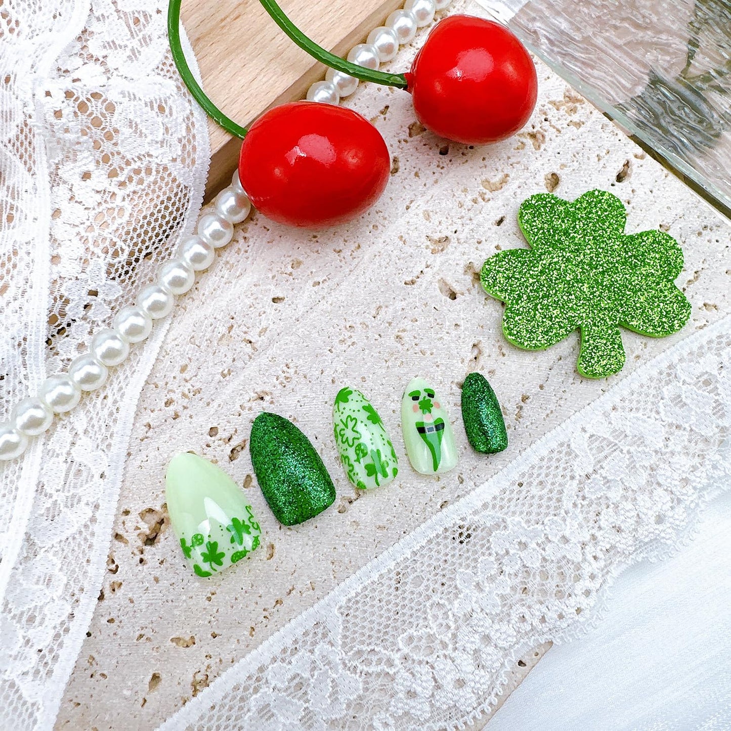 24Pcs St Patrick's Day Press on Nails Short Square Gold French Tip Fake Nails with Gold Rhinestones Horseshoe Rainbow Shamrocks False Nails St Patricks Day Acrylic Nails Irish Stick on Nails for Women