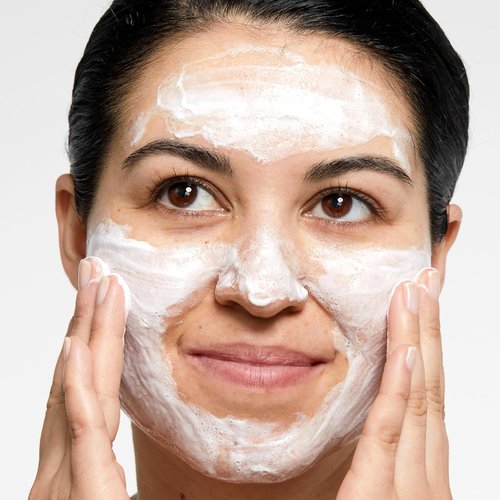 Clinique Rinse-Off Foaming Face Wash - Hydrating Cleanser With Hyaluronic Acid & Glycerin For Oily Skin