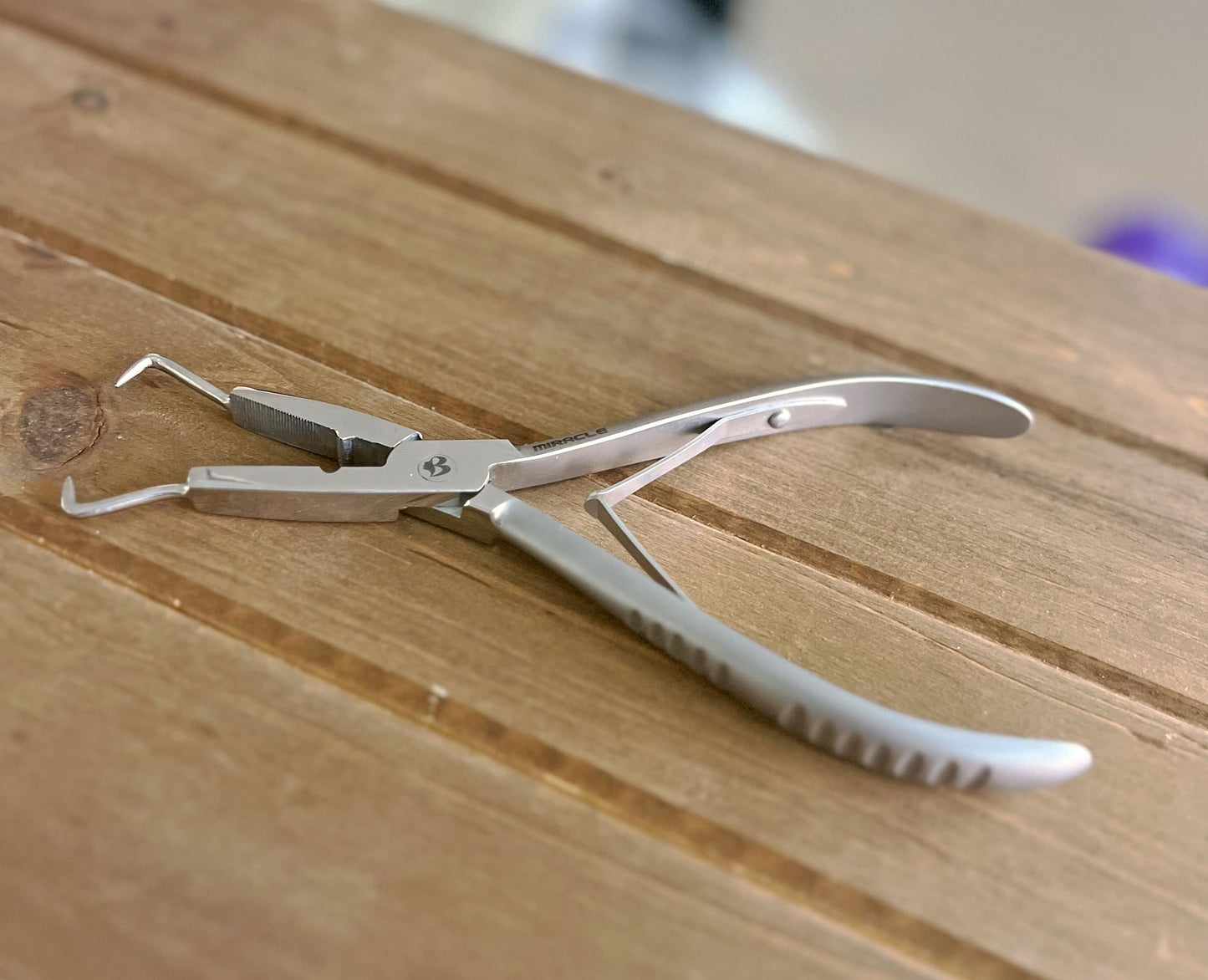 MIRACLE 7-Inch Microlink Hair Extension Pliers – Compact Tool for Beads Releasing, Tightening & Installing (Extra Large)