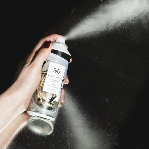 R+Co MOON LANDING Anti-Humidity Spray - Frizz Control & Humidity Protection for All Hair Types