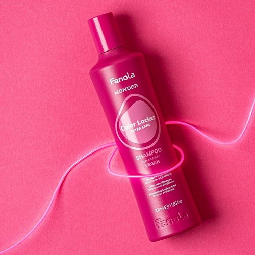 Fanola Moisturizing Shampoo - Nourishing Formula for Color Treated Hair - Protects Brilliance & Adds Shine (11.83 Fl Oz)