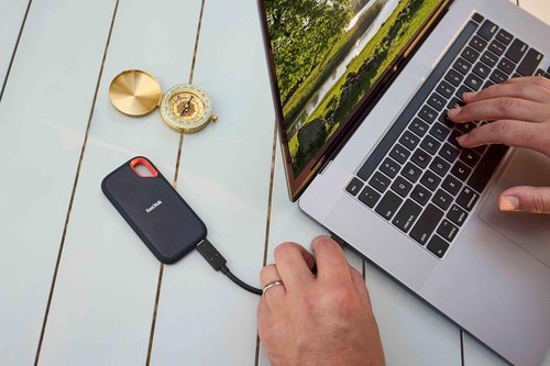 SanDisk 8TB Extreme Portable SSD - 1050MB/s Speed, USB-C, IP65 Water & Dust Resistant | External Solid State Drive