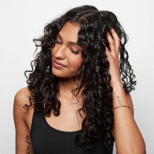 Bumble and bumble. Creme De Coco Shampoo - Rich Moisture & Shine | Reduces Frizz | For Dry Medium to Thick Hair