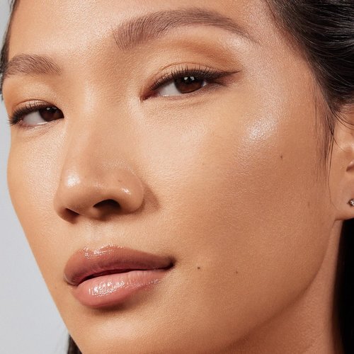 Morphe Lightform Dewy Foundation - Long-Lasting Hydration & Natural Radiance - Light 07W (1.01 fl oz)