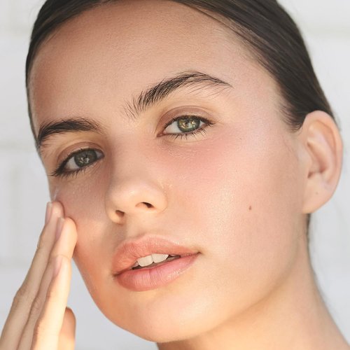 Clarins Soothing Toning Lotion | Soft, Soothed and Comforted Skin After 14 Days* | Cleanses, Tones, Hydrates, Soothes and Balances Skin's Microbiota | Alcohol-Free | Camomile Extract