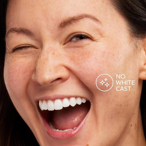 Olay Invisible Facial Primer - Lightweight Sunscreen SPF 35 with Aloe & Vitamin C, 2 fl oz