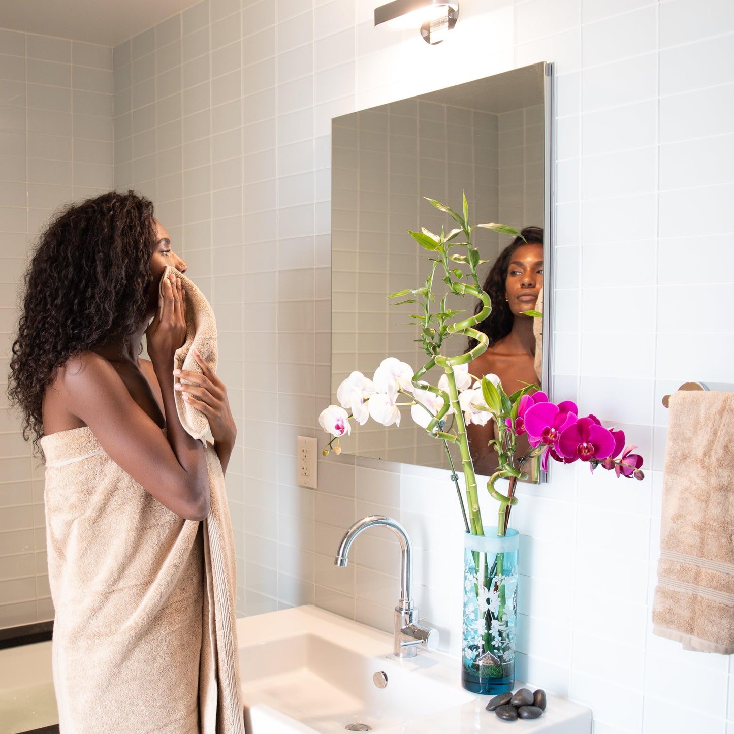 Mosobam Luxury Turkish Set of 4 Hand Towels 16X30 Light Taupe 700 GSM Bamboo Viscose & Aegean Turkish Combed Cotton