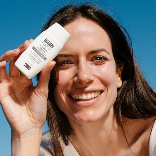 ISDIN Eryfotona Ageless Tinted Mineral Sunscreen SPF 50 - Anti-Aging Face Protection with Zinc Oxide & Vitamin E, Universal Tint