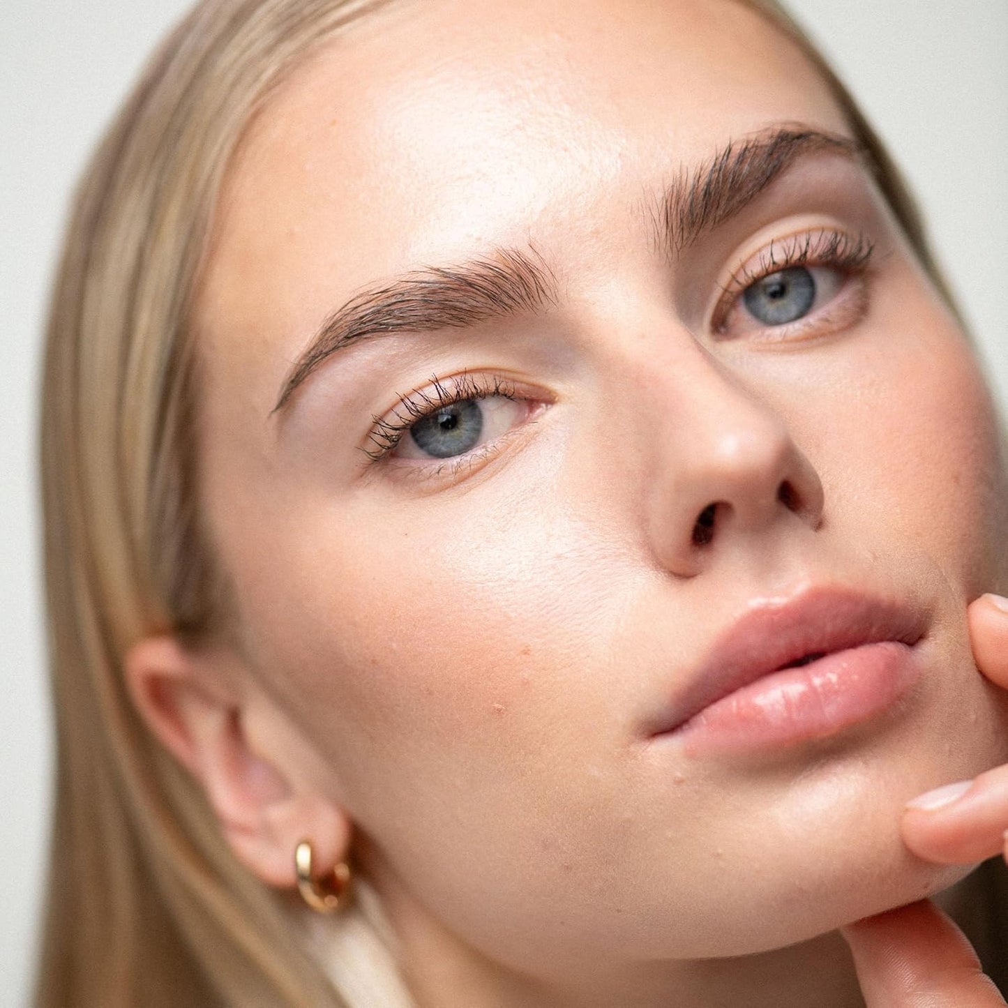 UKLASH | Sensitive Eyelash Serum | Peptide-Based Formula for Fuller Lashes | Vegan & Gentle on Sensitive Eyes