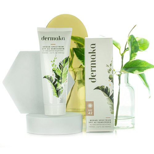 Dermaka Lightly Tinted Mineral Sunscreen SPF 42 - Anti-Aging Moisturizer with Zinc Oxide & Aloe Vera - Water Resistant & Reef Safe - 3.4 oz