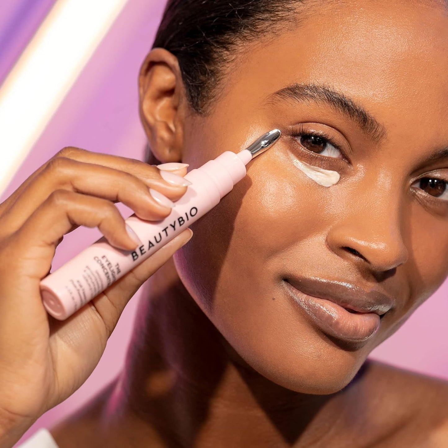 BeautyBio The Eyelighter Concentrate - 2-in-1 Brightening Under-Eye Serum & Depuffing Tool