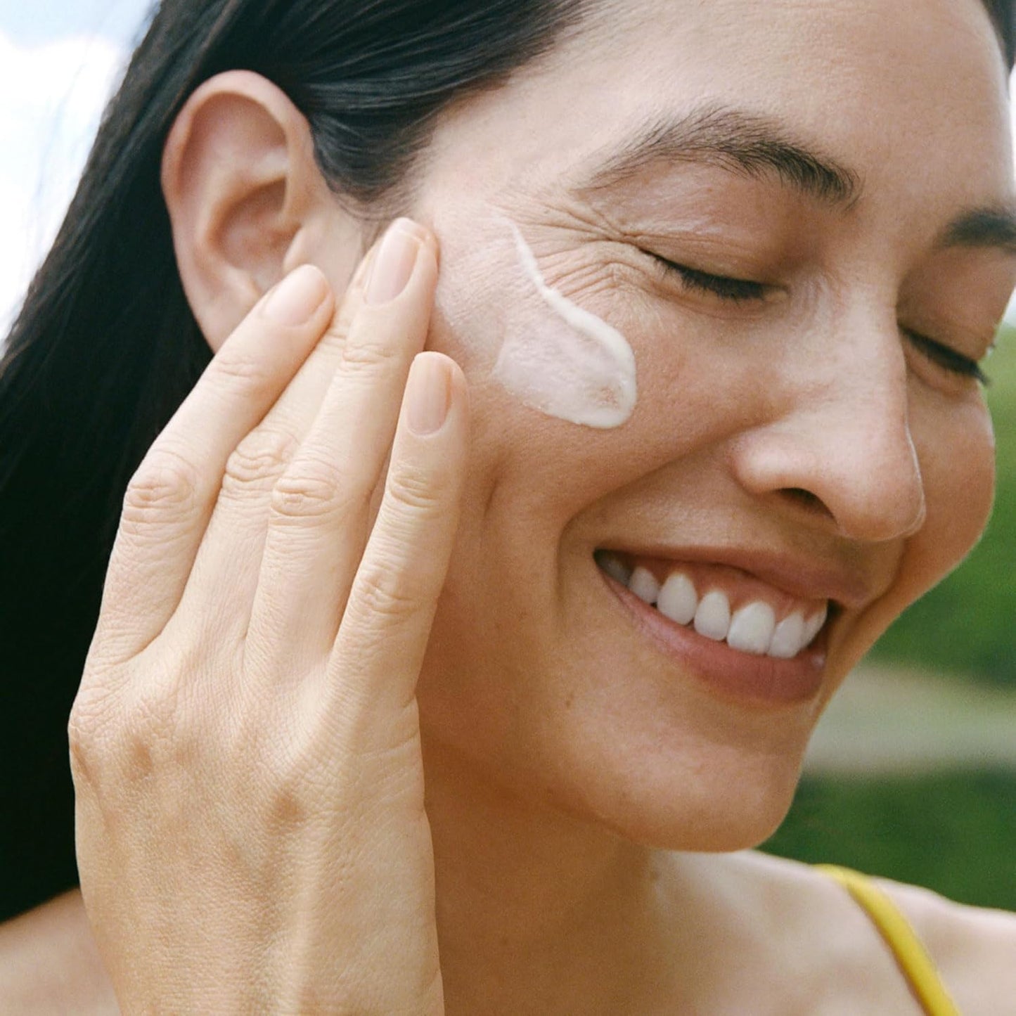 Ursa Major Mountain Glow Face Serum - Vegan Daily Moisturizer to Combat Wrinkles & Boost Radiance | 1.0 oz