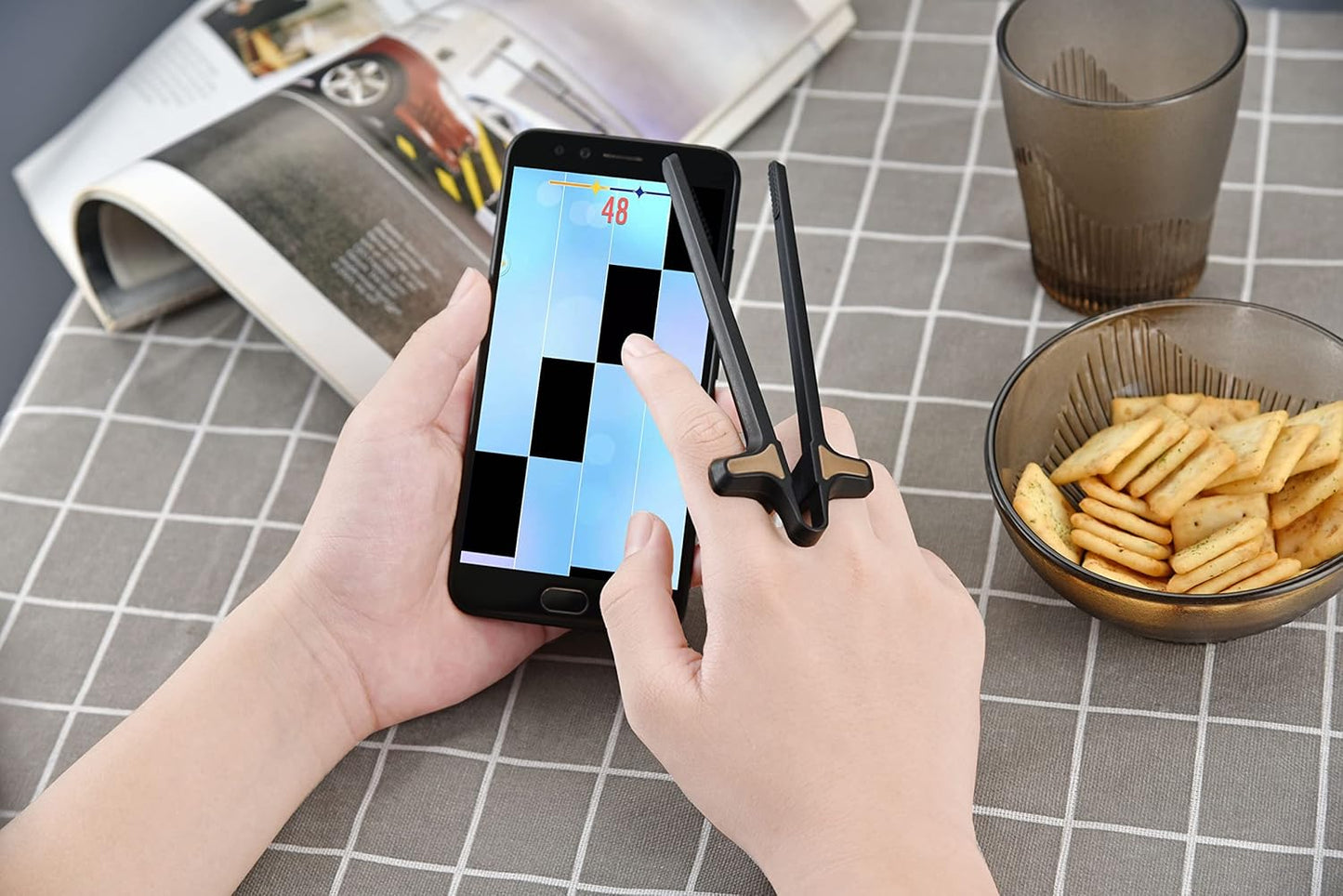 Skiennix Finger Chopsticks - Creative Snack Clips for Gamers | 2-Pack Gamer Accessories
