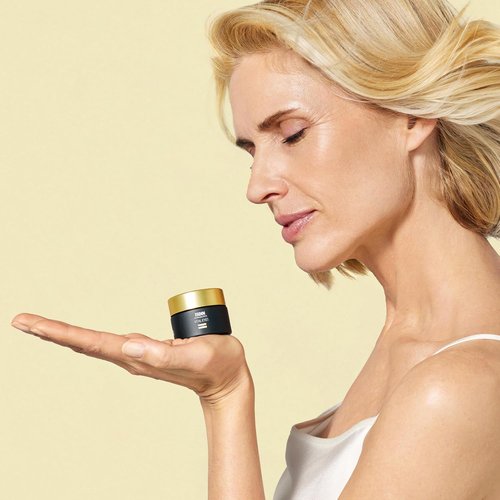 ISDIN Isdinceutics Vital Eyes - Night Eye Cream for Wrinkles with Melatonin & Cooling Applicator
