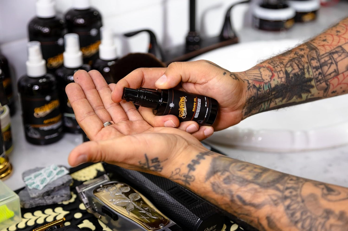 Suavecito Shave Oil - Softens Skin & Beard, Prevents Irritation - 1 oz Pump Bottle with Natural Ingredients & Vitamin E