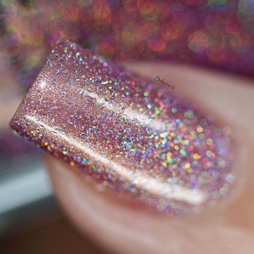 ILNP Ballet Slipper - Soft Pink Holographic Nail Polish