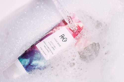 R+Co HIGH DIVE Moisture + Shine Crème – Hydrating & Glossy Hair Cream, Adds Softness & Manageability, All Hair Types