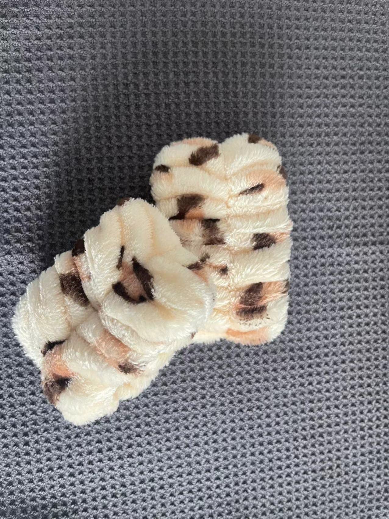 Cozy Manor 7 Pieces Spa Wrist Washband Set 6 Pieces Absorbent Wrist Towels for Washing Face and Facial Makeup Headband with Laundry Bag Wristbands for Women Girls (baowen)