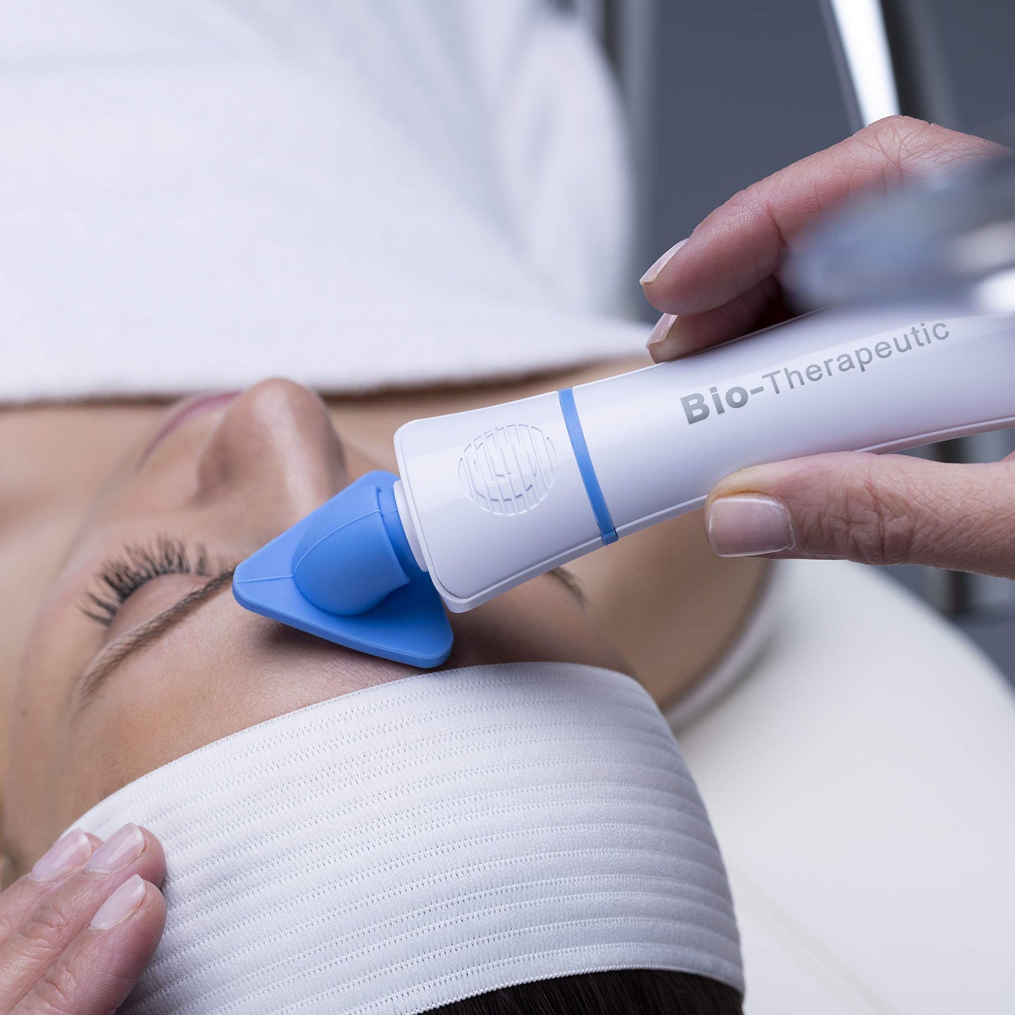 Bio-Therapeutic bt-Sonic Facial Cleansing Brush, Ultrasonic Handheld Silicone Face Cleanser, Exceptional Quality Water Resistant Face Exfoliator