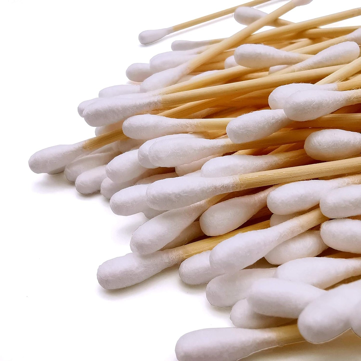 Skiennix Bamboo Cotton Swabs - 900 Biodegradable Wooden Buds for Eco-Friendly Use