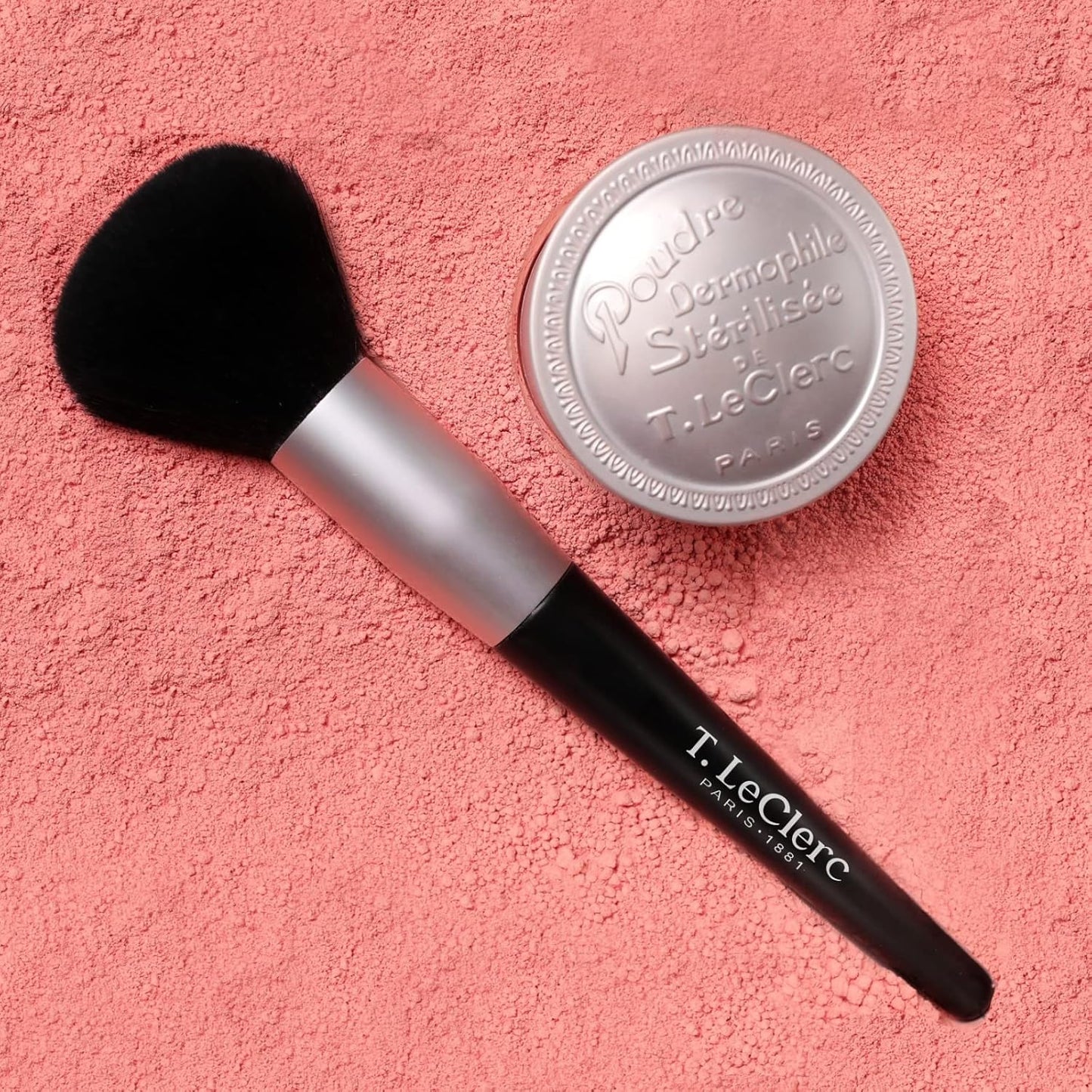 T. LeClerc Loose Facial Powder - Longwear Mineral Makeup That Minimizes Pores & Blurs Fine Lines | Orchidee