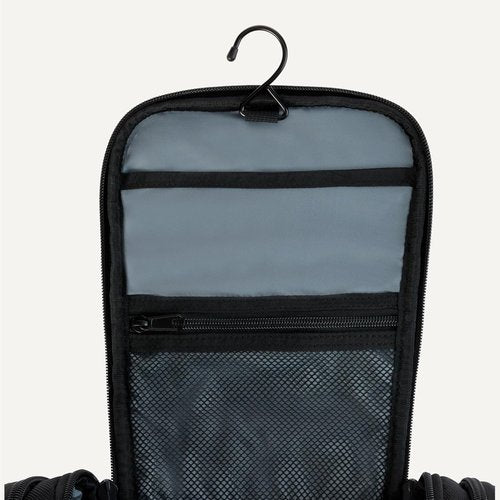 Amazon Essentials Toiletry Bag - Spacious Hanging Dopp Kit with Multiple Compartments, Black