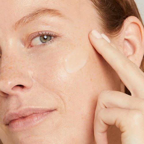 No7 Restore & Renew Multi-Action Face & Neck Serum - Anti-Aging Deep Wrinkle Repair with Collagen & Hibiscus Peptides (2.5 Fl Oz)