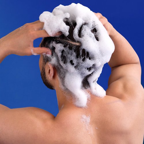 Head & Shoulders Anti-Dandruff Shampoo and Conditioner with 1% Pyrithione Zinc, Eucalyptus for Itchy Scalp Care 2-in-1 Twin Pack, Flake Control and Refreshed Scalp, 32.1 fl oz Each