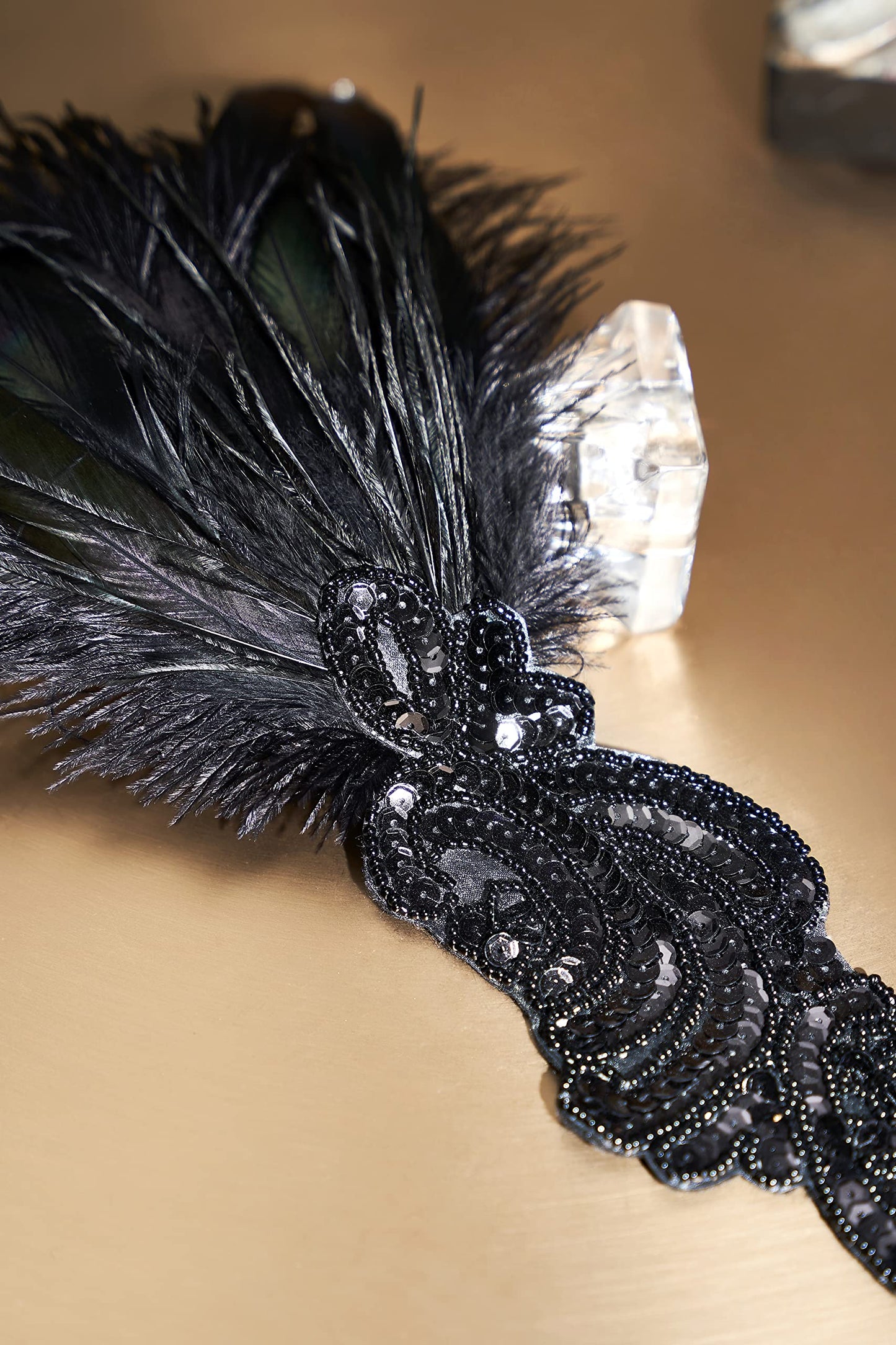 BABEYOND 1920s Flapper Headband Vintage Black Feather Headpiece with Sequin Beads Roaring 20s great Gatsby Hair Accessory for Party (Black)