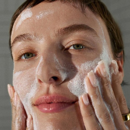 Dermalogica Daily Microfoliant - Exfoliating Face Scrub Powder with Salicylic Acid & Papaya Enzyme for Brighter, Smoother Skin