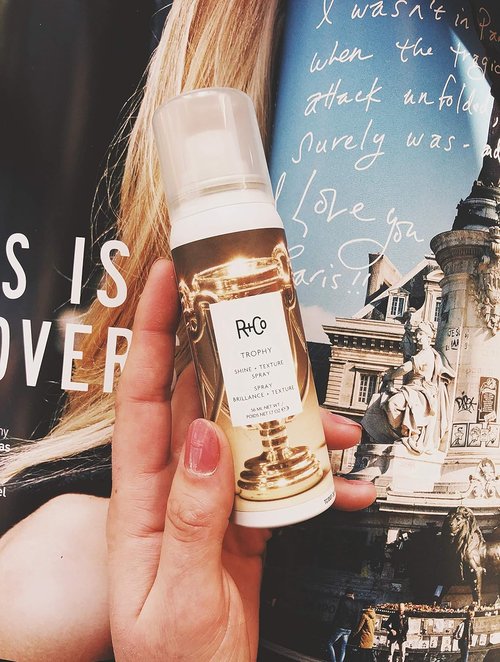 R+Co Trophy Shine Texture Spray - Flexible Hold & Dry Shine for Instant Volume | Vegan & Cruelty-Free | 1.7 Oz