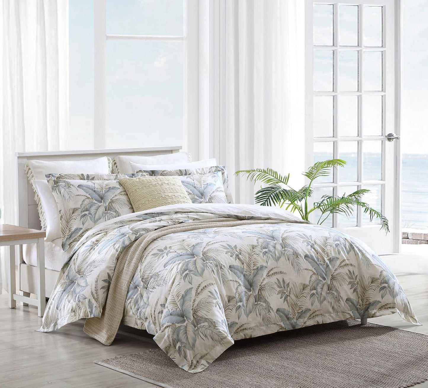 Tommy Bahama - King Comforter Set | Soft Woven Bedding with Matching Pillowcases - 3 Piece Set in Bakers Bluff Blue