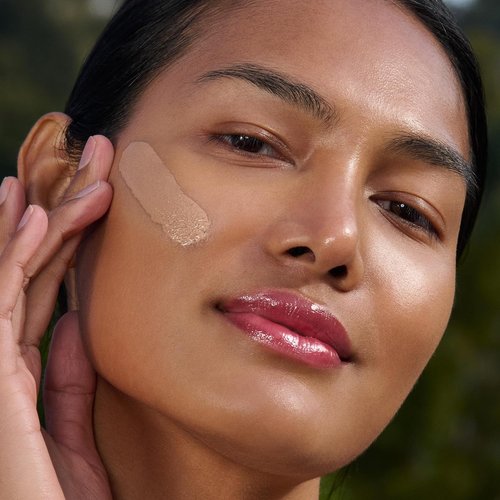 Clarins UV Plus Tinted Face Sunscreen - Broad Spectrum SPF 50 | Lightweight, Oil-Free Protection From UVA/UVB Rays