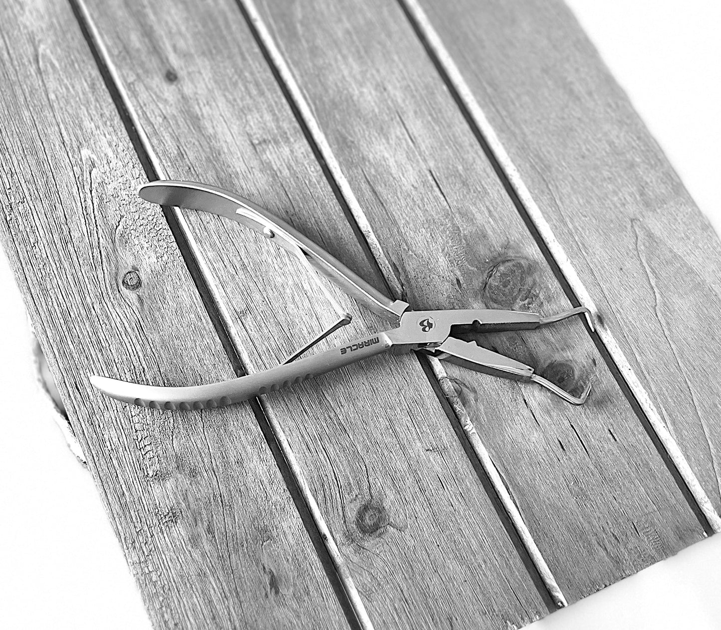 MIRACLE 7-Inch Microlink Hair Extension Pliers – Compact Tool for Beads Releasing, Tightening & Installing (Extra Large)