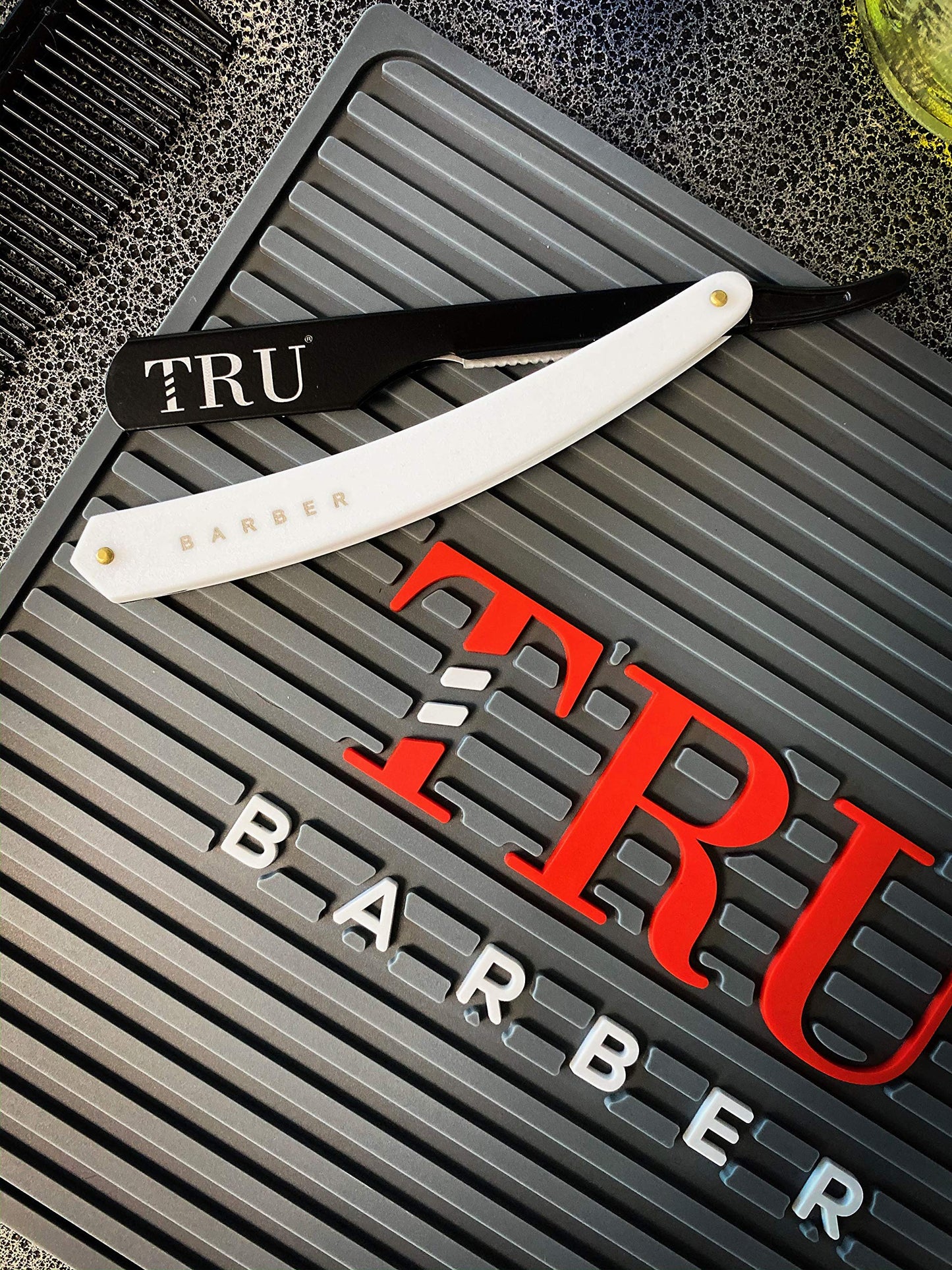 TRU BARBER Professional Barber Blade Straight Razor, Straight Blade Razor with 1.5mm Blade Exposure - Durable Straight Edge Razor, Single Edge (Black/White)