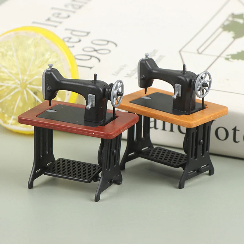 Miniature Wooden Sewing Machine Dollhouse Accessory for 1:12 Scale Kids Toys