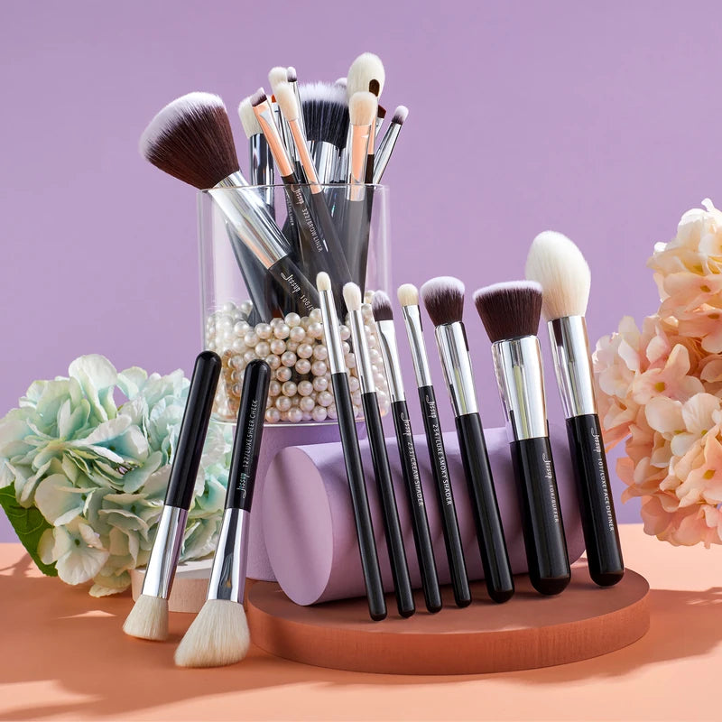 Professional Makeup Brush Set 25pcs - Foundation, Blush, Eyeshadow & Contour Tools