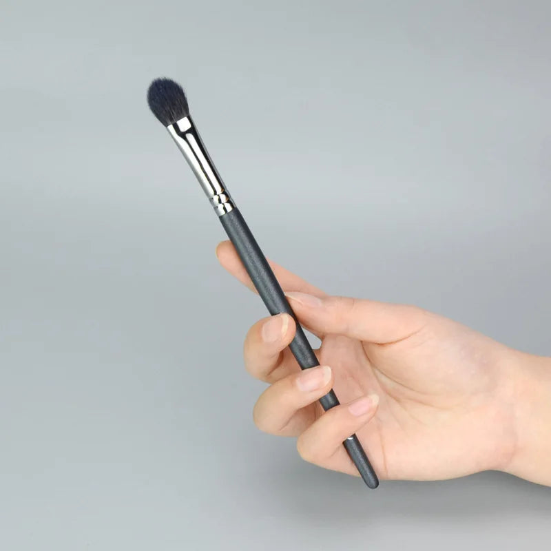 Set of 1 Goat Hair Eyeshadow Makeup Brushes - Small Blending & Precision Tools