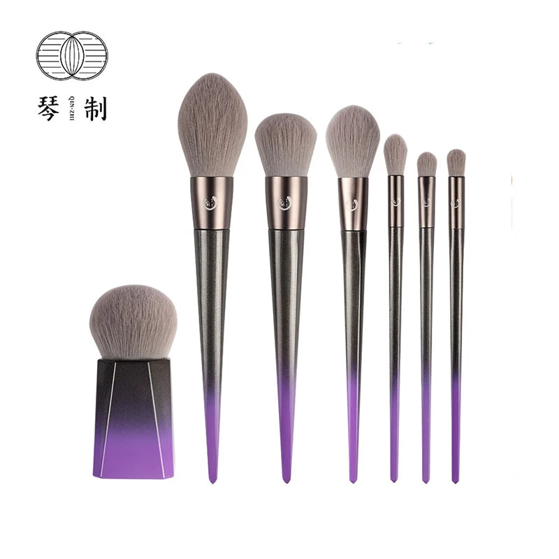 Makeup Brush Set with Face Powder, Eye Shadow, Blush & Highlighter Brushes