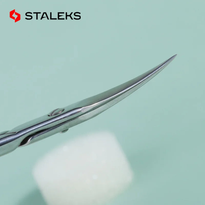 Eyebrow Scissors Curve Mouth Hair Removal Nail & Skin Trimming Tool