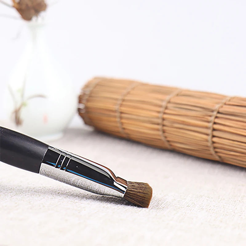 Professional Flat Top Contour & Highlighter Makeup Brush - Synthetic Fiber