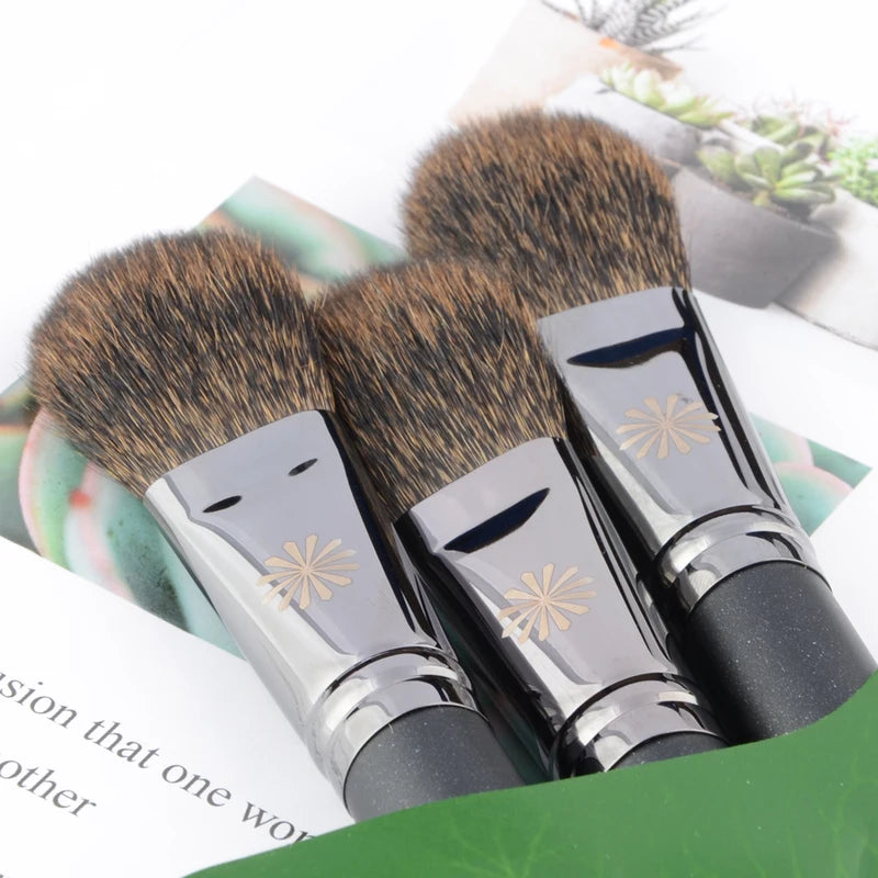Blush Makeup Brush with Squirrel Hair - Face Contour & Sculpting Tool