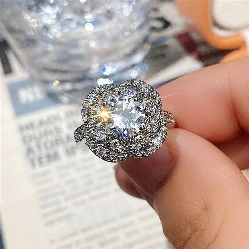 Elegant Flower-Shaped Wedding Ring for Women - Adjustable Size Jewelry Gift