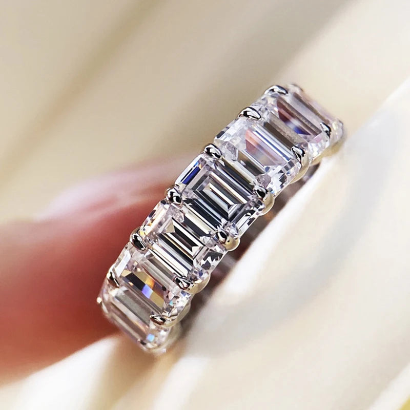 Elegant Moissanite Diamond Row Wedding Ring for Women - Rectangular Oval Design