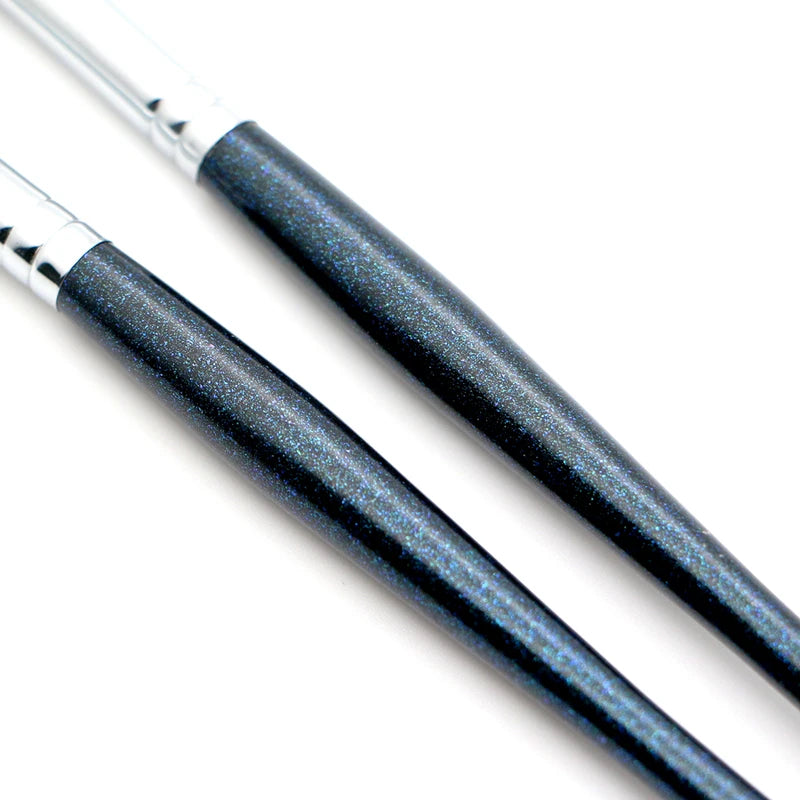 Fan Makeup Brush with Natural Goat Hair - High-Quality Face Highlighter Tool