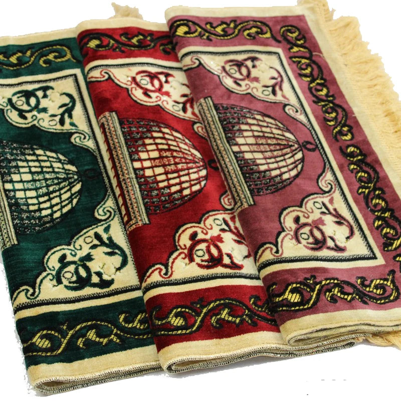 Lightweight Decorative Prayer Mat with Tassels for Home & Mosque Use